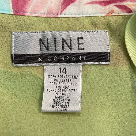 Women’s Floral Skirt - Picture 5 of 5